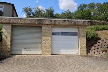 GArage2 Wohnhaus, Einliegerwohnung & Doppelgaragen auf zwei Grundst�cken