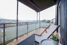 20-Balkon1-1 Wohnhaus, Einliegerwohnung & Doppelgaragen auf zwei Grundst�cken